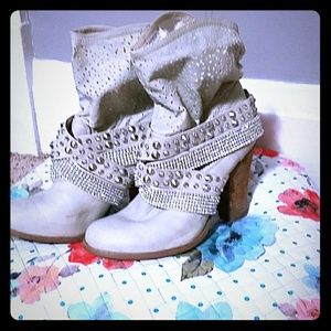 Not Rated Heeled Boots